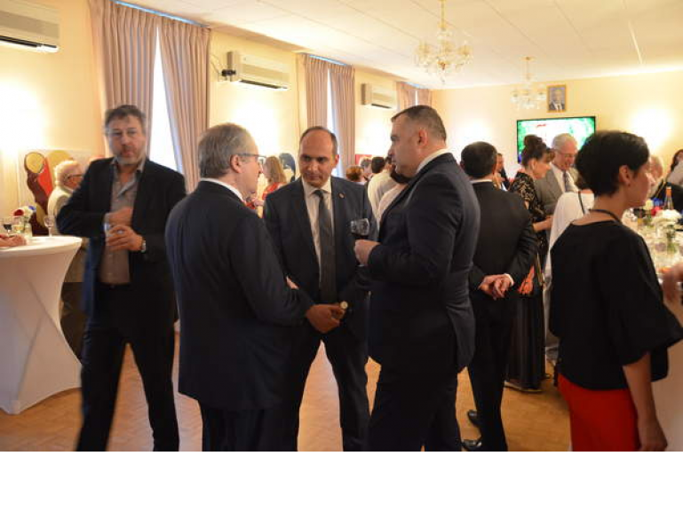 Приём по случаю празднования Дня России (8 июня 2018 г., Оттава) Приём по случаю празднования Дня России (8 июня 2018 г., Оттава)